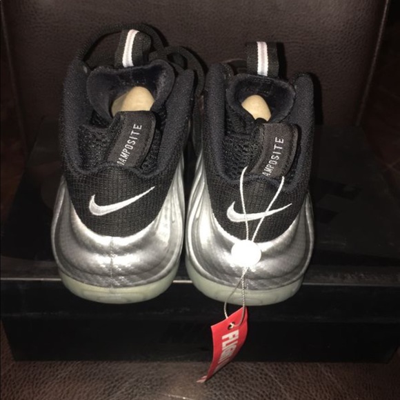 Size 8 Nike Chrome Foamposite